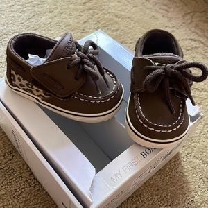 Girls Sperry ‘My first boat shoes’. (Intrepd crib jr brn/leop in size 1) New